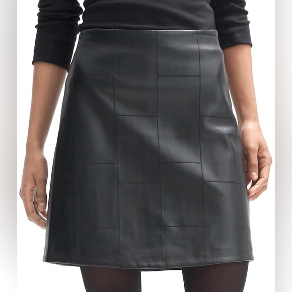 💫TWIK by Simons Faux Leather High Waist Mini Skirt Black - Picture 3 of 7